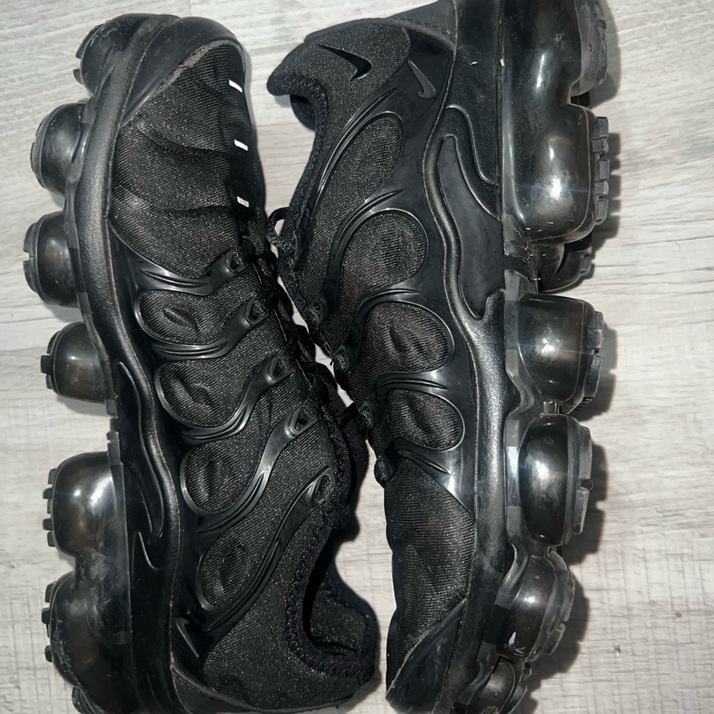 Nike Black Athletic Shoes